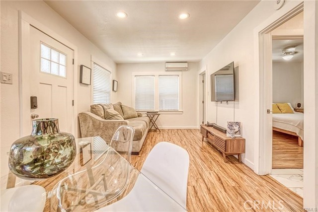 Detail Gallery Image 7 of 19 For 1075 Coronado Ave, Long Beach,  CA 90804 - 1 Beds | 1 Baths
