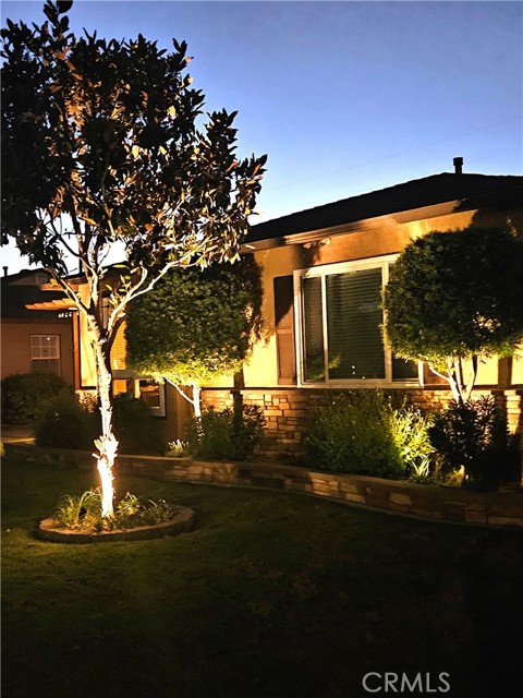 5215 E Monlaco Road, Long Beach CA: https://media.crmls.org/medias/25b3417a-8919-4500-a4d5-627301a95509.jpg