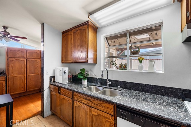 Detail Gallery Image 7 of 39 For 18022 Ardath, Torrance,  CA 90504 - 3 Beds | 2 Baths