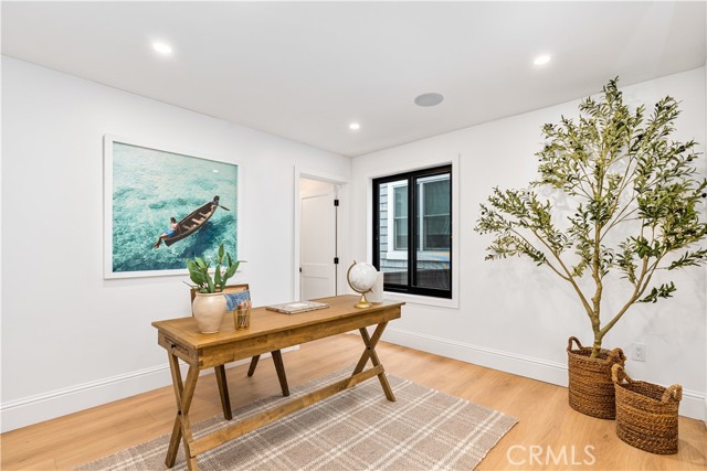 3517 Walnut Avenue, Manhattan Beach, California 90266, 5 Bedrooms Bedrooms, ,5 BathroomsBathrooms,Residential,For Sale,Walnut,SB25177101