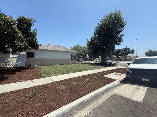 10973 Excelsior Drive, Norwalk CA: https://media.crmls.org/medias/25b42aff-1089-4600-a600-290db1085472.jpg