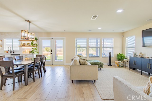 Detail Gallery Image 19 of 30 For 116 Yosemite, Perris,  CA 92570 - 3 Beds | 2/1 Baths