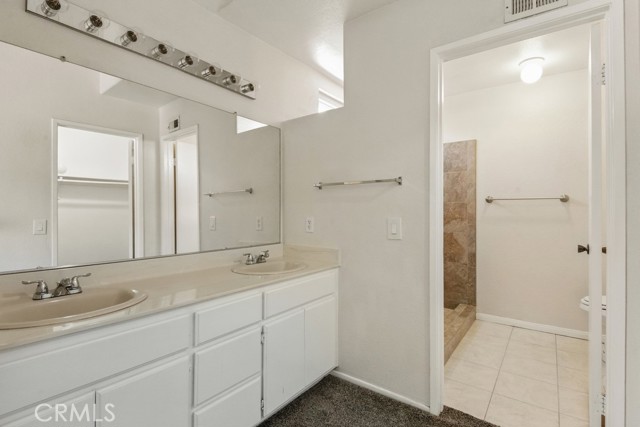 8670 Barton Street, Riverside CA: https://media.crmls.org/medias/25b58955-29e1-4b81-83fe-baaa57d83b41.jpg