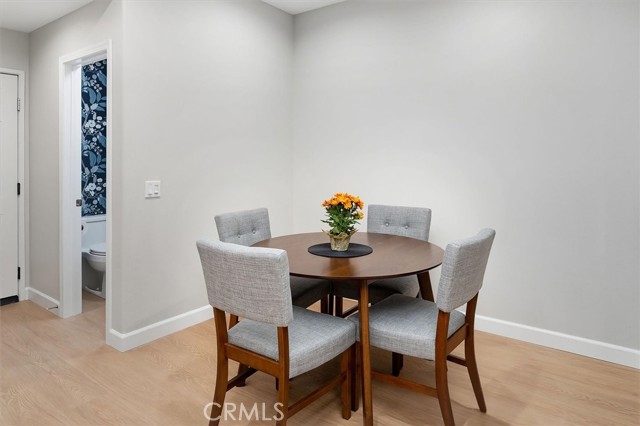 Detail Gallery Image 13 of 58 For 28771 Calle De La Paz, Valencia,  CA 91354 - 3 Beds | 2/1 Baths