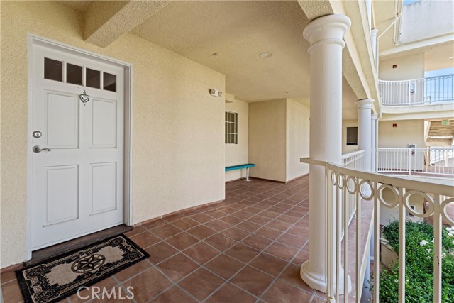 530 W Stocker Street, Glendale CA: https://media.crmls.org/medias/25b64d3c-497d-4fea-88bb-90155eb8ac88.jpg