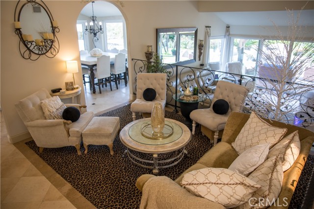 Detail Gallery Image 29 of 67 For 10071 Highcliff Drive, Santa Ana,  CA 92705 - 5 Beds | 3/1 Baths