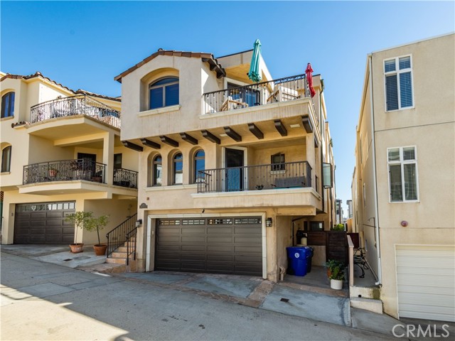 320 24th Place, Manhattan Beach, California 90266, 3 Bedrooms Bedrooms, ,3 BathroomsBathrooms,Residential,Sold,24th,SB21215481