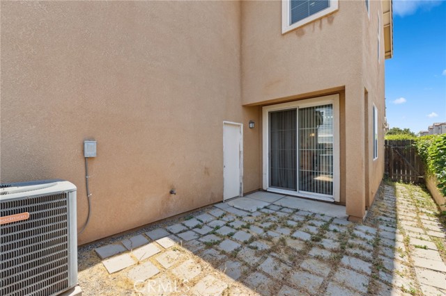 5529 N Valdez, Fresno CA: https://media.crmls.org/medias/25b82d55-66ae-45e5-a887-96f052af168d.jpg
