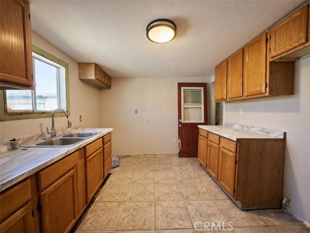 Detail Gallery Image 4 of 23 For 328 N Helena, Ridgecrest,  CA 93555 - 4 Beds | 2 Baths