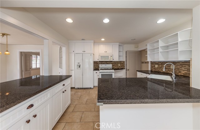 Detail Gallery Image 16 of 29 For 625 Alvarado St, Redlands,  CA 92373 - 3 Beds | 2/1 Baths
