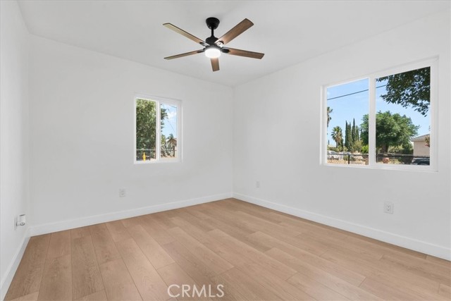 8316 Reseda Avenue, Fontana CA: https://media.crmls.org/medias/25b9f058-bacd-4324-b691-dd63dcce814c.jpg