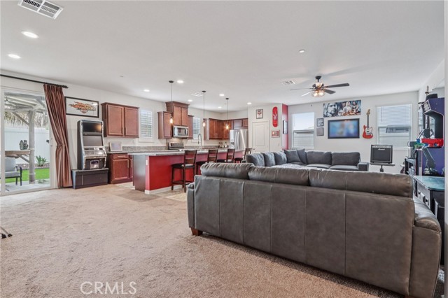 Detail Gallery Image 2 of 42 For 29118 Carrotwood, Lake Elsinore,  CA 92530 - 4 Beds | 3 Baths