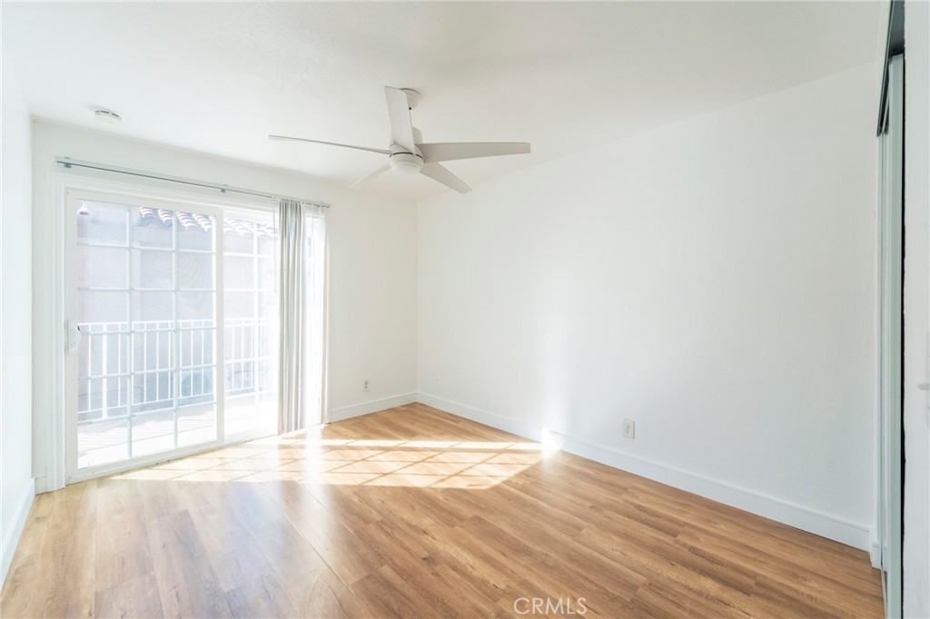 MLS #OC25273090 image #23