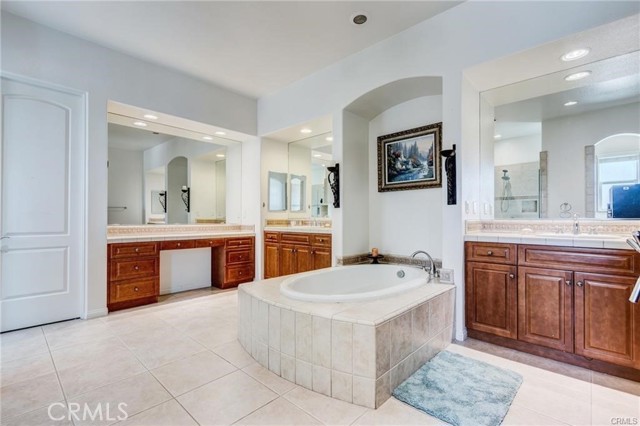 Detail Gallery Image 29 of 74 For 13195 Trailwood Way, Apple Valley,  CA 92308 - 5 Beds | 6 Baths