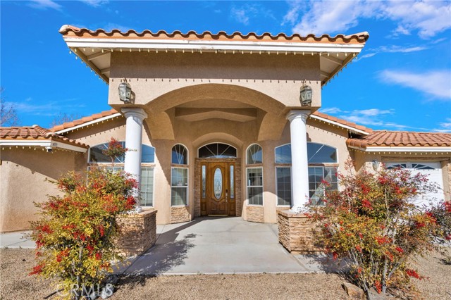 Detail Gallery Image 4 of 65 For 17412 Danbury Ave, Hesperia,  CA 92345 - 6 Beds | 3 Baths