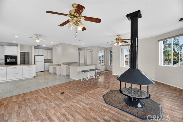 Detail Gallery Image 16 of 65 For 29886 Bahia Dr, Canyon Lake,  CA 92587 - 3 Beds | 2 Baths