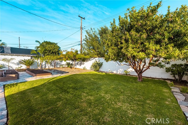 Detail Gallery Image 33 of 53 For 943 E Everett Place, Orange,  CA 92867 - 2 Beds | 2 Baths