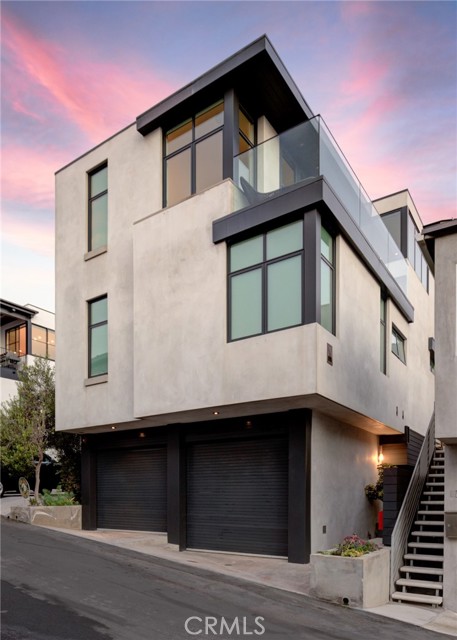 124 21st Place, Manhattan Beach, California 90266, 3 Bedrooms Bedrooms, ,4 BathroomsBathrooms,Residential,Sold,21st,SB21199939