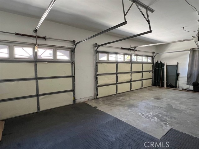 4751 Haskell Avenue, Encino CA: https://media.crmls.org/medias/25bef8e1-a92d-40e1-a9c1-c33266a69d09.jpg