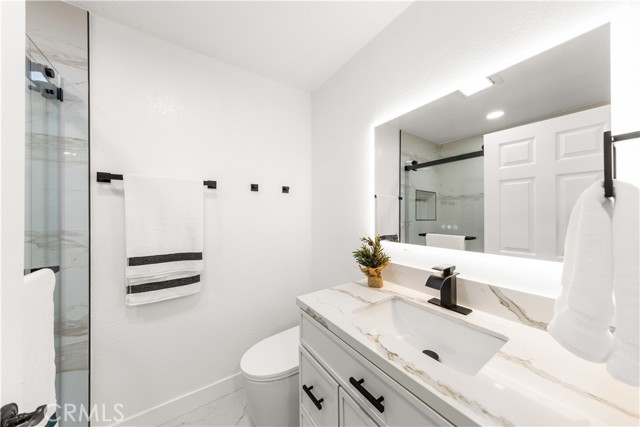 Detail Gallery Image 21 of 69 For 54 Willow Tree, Irvine,  CA 92612 - 4 Beds | 3 Baths