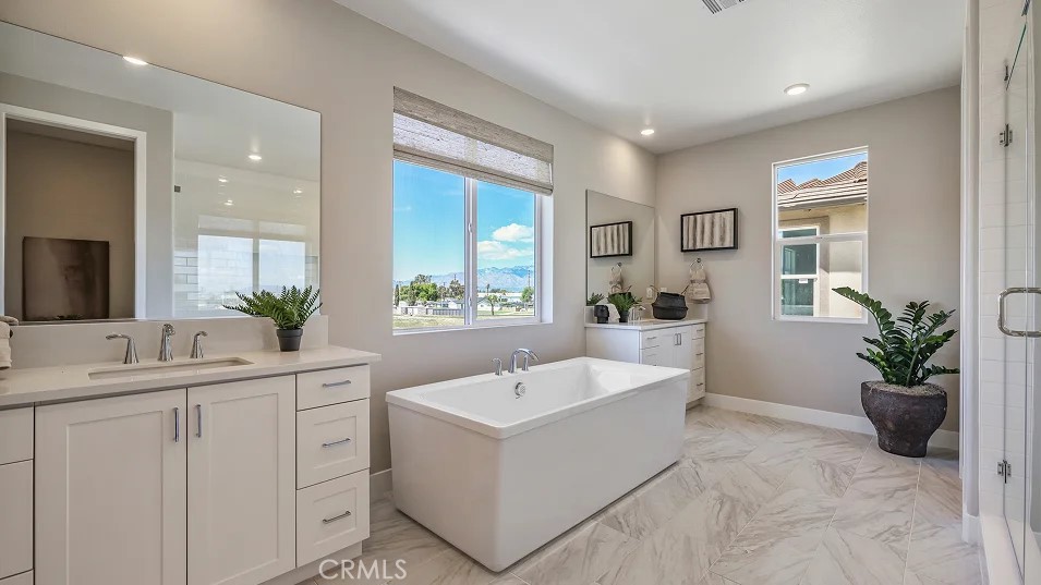 MLS #OC25268508 image #12