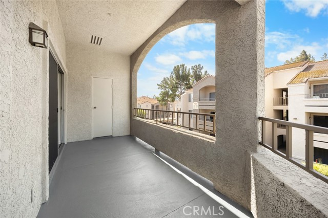 1995 Las Colinas Circle, Corona CA: https://media.crmls.org/medias/25bfda2a-7fac-4077-90a3-71582ec7c981.jpg
