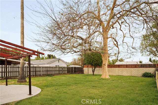 Detail Gallery Image 12 of 16 For 6916 Wystone Ave, Reseda,  CA 91335 - 2 Beds | 1 Baths