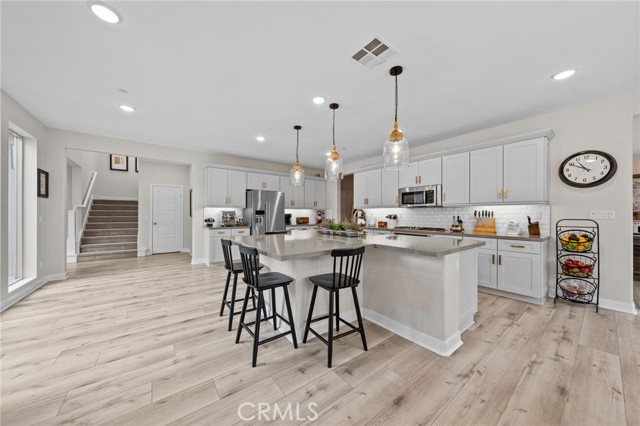 Detail Gallery Image 8 of 55 For 31235 Morgan Horse, Menifee,  CA 92584 - 4 Beds | 3 Baths