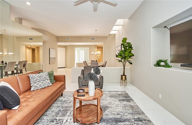44980 Olympic Court, Indian Wells CA: https://media.crmls.org/medias/25c1f223-1e46-46b8-ba97-3759f14f82d6.jpg