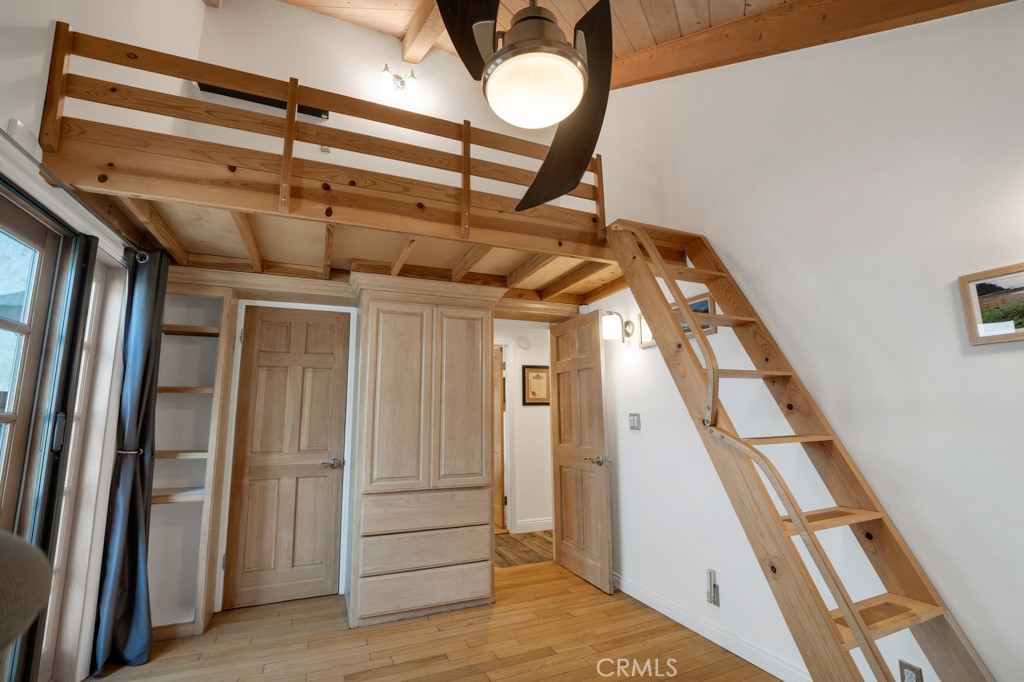 https://media.crmls.org/medias/25c20a2e-6650-4ead-b703-31ba603a354c.jpg?preset=X-Large