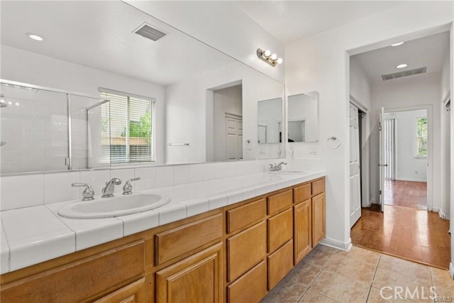 1571 Bison Street, Upland CA: https://media.crmls.org/medias/25c2d53f-762f-4f7e-8b5e-f9aaae1c1b97.jpg