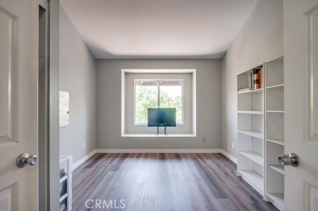 Detail Gallery Image 19 of 31 For 10025 Thornbird Ct, Moreno Valley,  CA 92557 - 5 Beds | 2/1 Baths