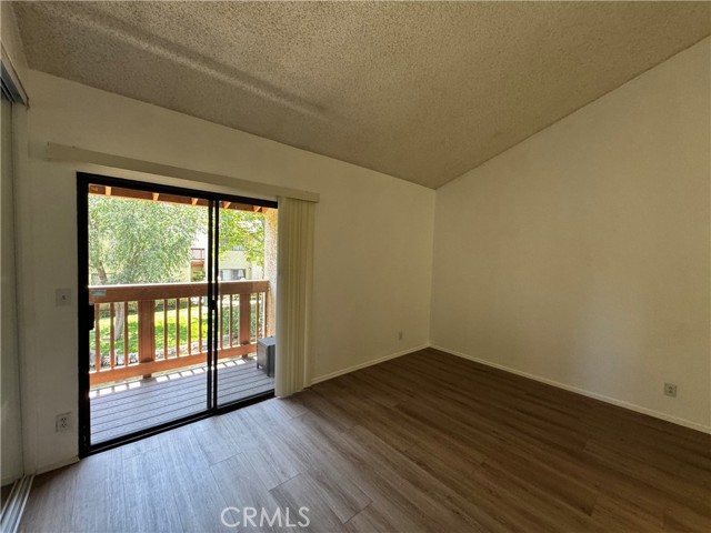Detail Gallery Image 17 of 31 For 5760 Owensmouth Ave #28,  Woodland Hills,  CA 91367 - 2 Beds | 1/1 Baths