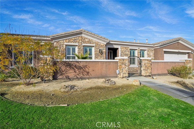 Detail Gallery Image 3 of 60 For 1420 E via Escuela, Palm Springs,  CA 92262 - 3 Beds | 3/1 Baths