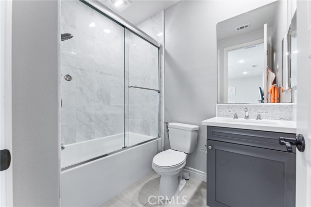 Detail Gallery Image 41 of 57 For 202 Geyser, Irvine,  CA 92618 - 4 Beds | 4/1 Baths