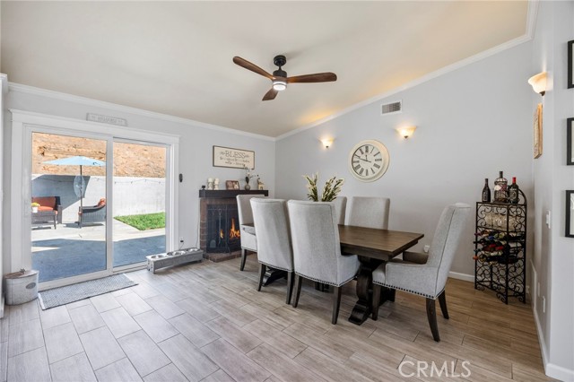 5828 Quiroz, Jurupa Valley CA: https://media.crmls.org/medias/25c3e13d-4016-47de-81f2-4a470f3a26f2.jpg