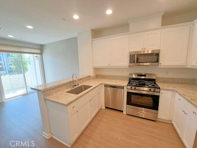 Detail Gallery Image 11 of 32 For 41987 Isadora #1402,  Murrieta,  CA 92562 - 2 Beds | 2/1 Baths