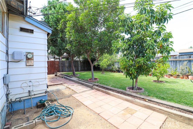 Detail Gallery Image 25 of 31 For 10645 Wolfe Ave, Riverside,  CA 92505 - 3 Beds | 1 Baths