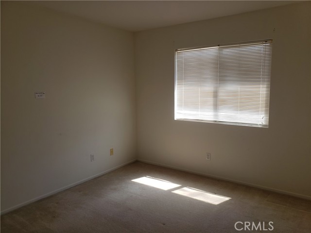 Detail Gallery Image 29 of 35 For 45720 Coventry Ct, Lancaster,  CA 93534 - 5 Beds | 3 Baths