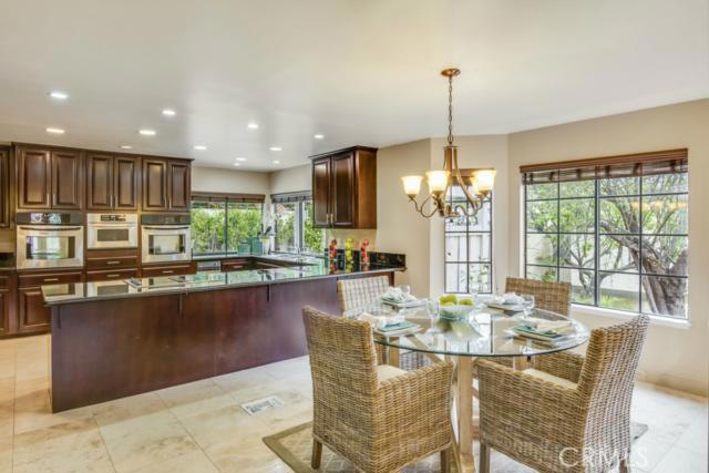 Large kitchen which includes the breakfast nook