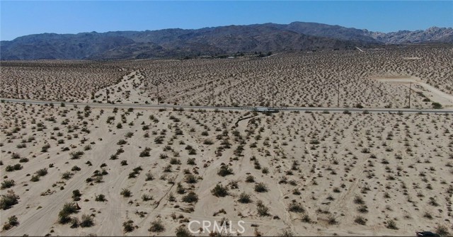 70100 2 Mile Road, 29 Palms CA: https://media.crmls.org/medias/25c67d52-4856-4abb-8090-9bef3bf6ead5.jpg