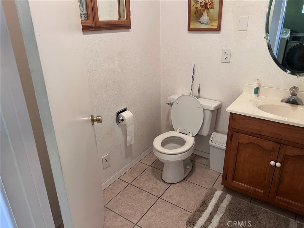 https://media.crmls.org/medias/25c77acc-6062-4400-8357-e66e651915e1.jpg?preset=X-Large