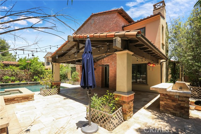 26 Woods Trail, Irvine CA: https://media.crmls.org/medias/25c7c36e-5ca1-41dd-af06-5e2e4081b84c.jpg
