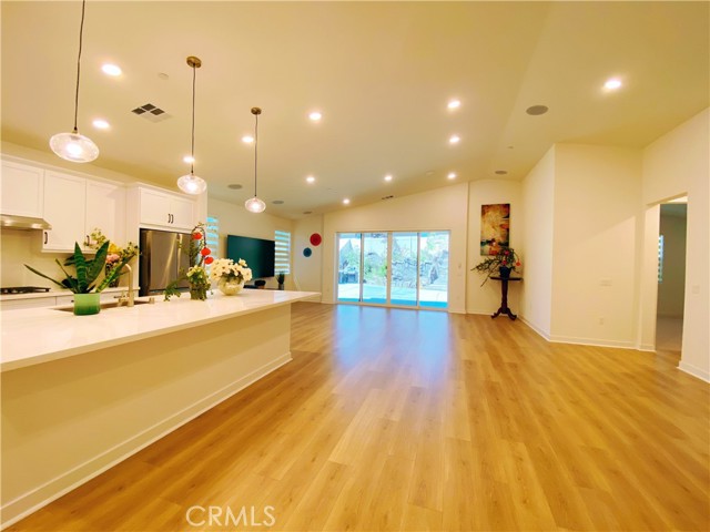 Front Image Thumbnail for CRWS26101647