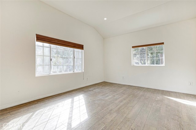 Detail Gallery Image 7 of 36 For 3055 Sycamore Ave, La Crescenta,  CA 91214 - 6 Beds | 4 Baths