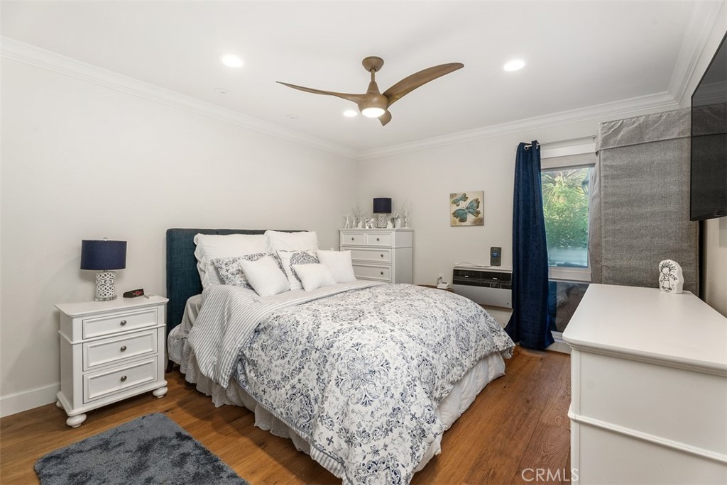 MLS #OC25266334 image #24