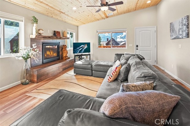 1264 Sheephorn Road, Big Bear City CA: https://media.crmls.org/medias/25c98df2-fe05-457c-add8-0017e65127e3.jpg