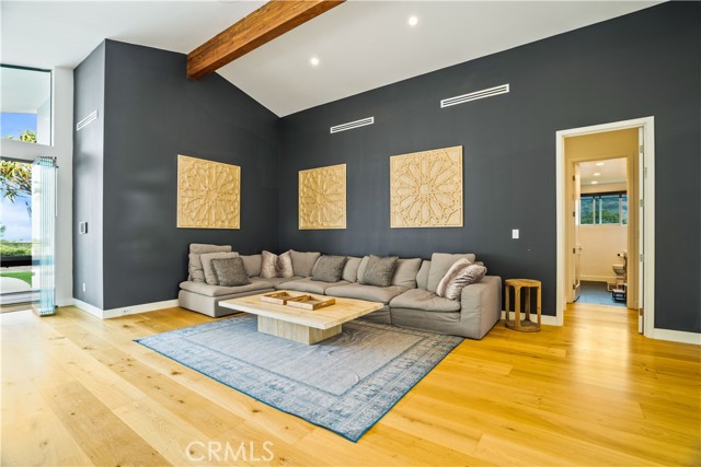 Detail Gallery Image 6 of 65 For 11308 Dona Teresa Dr, Studio City,  CA 91604 - 5 Beds | 4 Baths