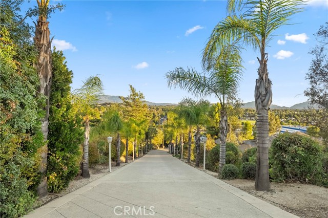 Detail Gallery Image 27 of 75 For 31345 Avenida Del Reposo, Temecula,  CA 92591 - 5 Beds | 3/1 Baths