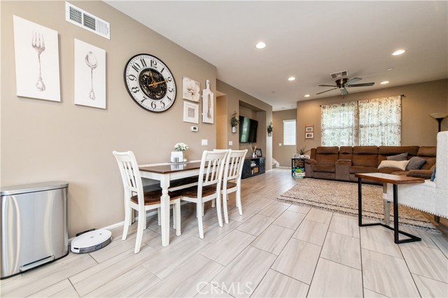 Detail Gallery Image 11 of 29 For 12440 Constellation St, Corona,  CA 91752 - 2 Beds | 2/1 Baths